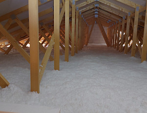 Zateplení bungalovu pomocí foukané izolace